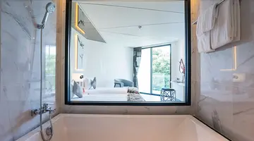 HOTEL MERA MARE