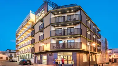 HOTEL MERCE - PINEDA DE MAR