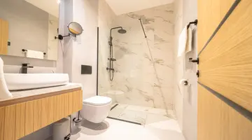 HOTEL MILLENNIUM BY AYCON