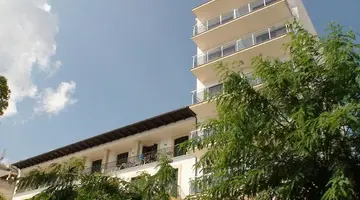 HOTEL MIRAMAR