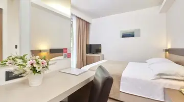 HOTEL MOLINDRIO PLAVA LAGUNA