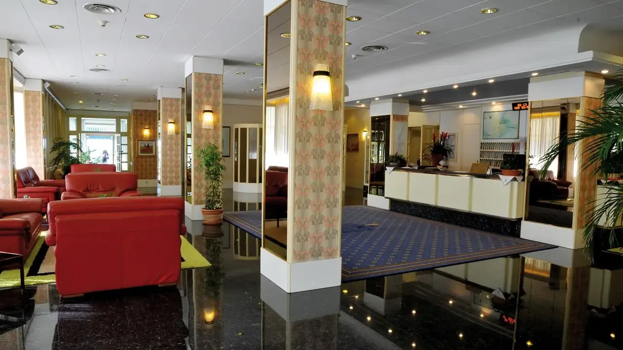 Hotel Monaco & Quisisana