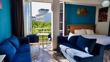 HOTEL MONACO