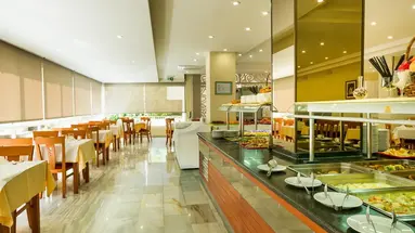 HOTEL MONARQUE EL RODEO