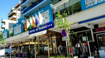 HOTEL MONARQUE EL RODEO