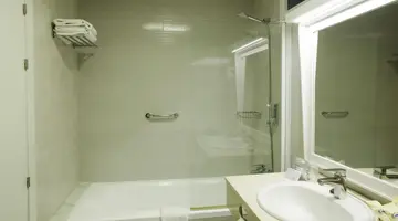HOTEL MONARQUE TORREBLANCA