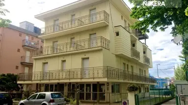Hotel Monica