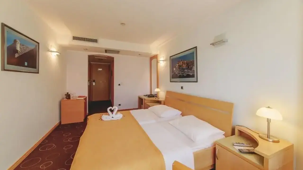 Hotel Montenegro Beach Resort