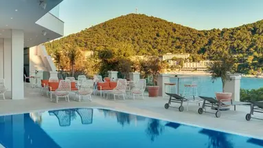 Hotel More