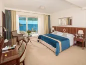 Hotel More