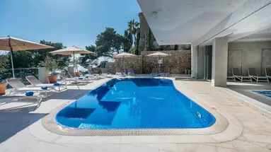 Hotel More
