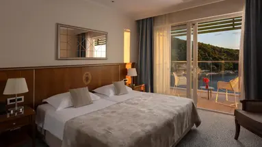 Hotel More