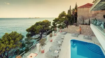 Hotel More