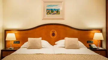 Hotel More