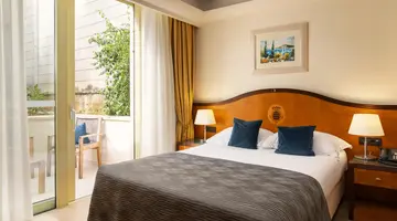 Hotel More