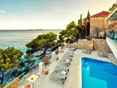 Hotel More