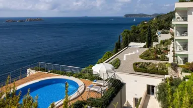 Hotel More