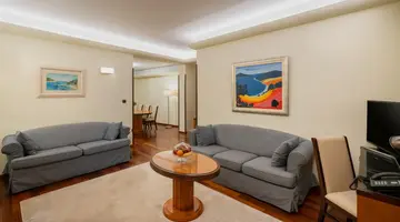 Hotel More