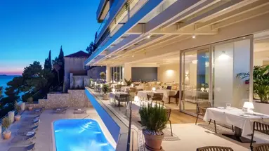 Hotel More
