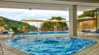 Hotel More