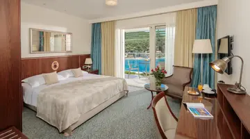 Hotel More