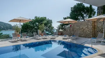Hotel More