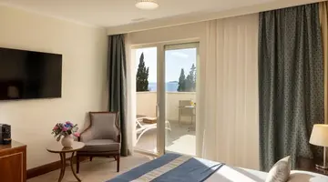 Hotel More