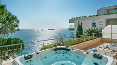 Hotel More