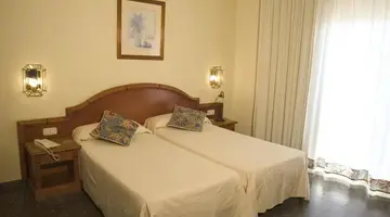 HOTEL MS TROPICANA