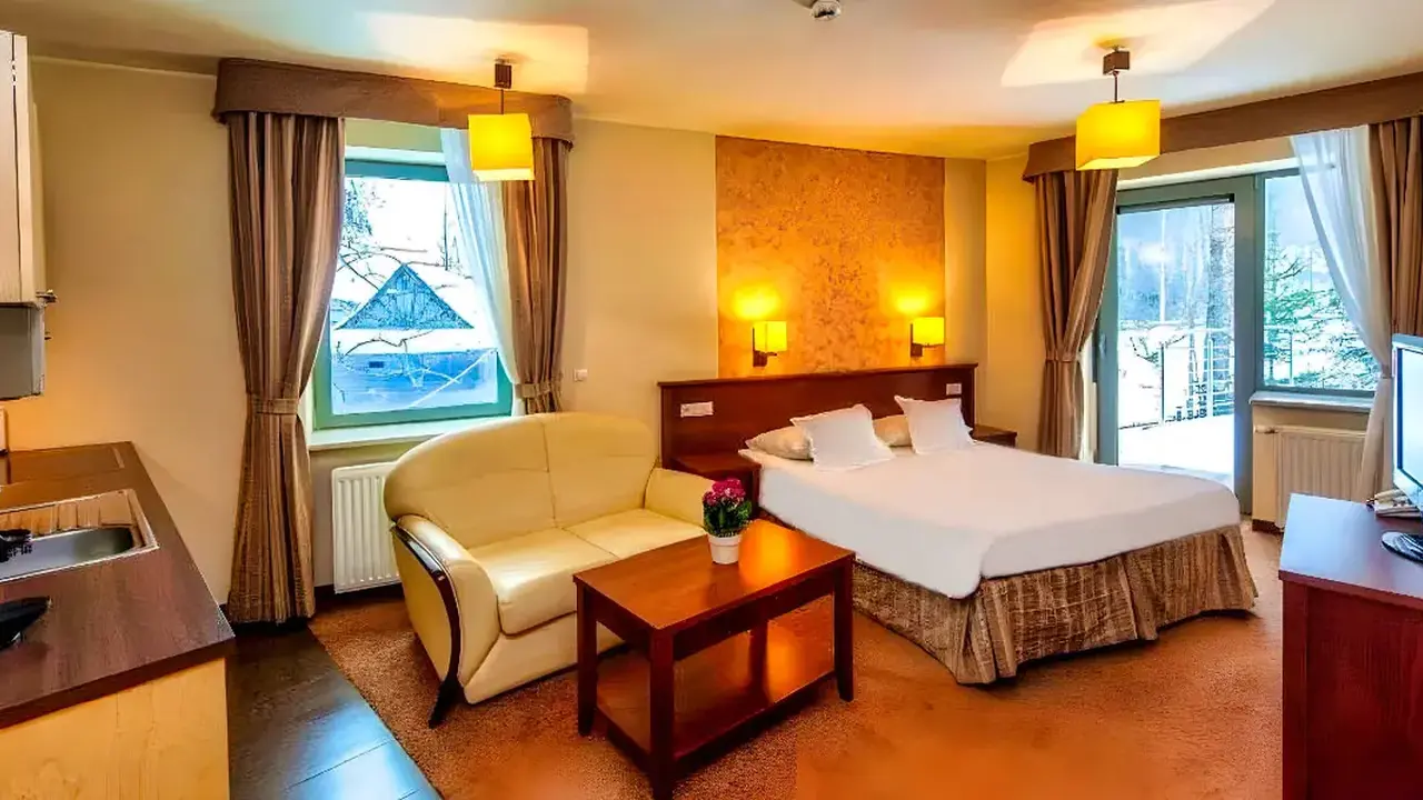 Hotel Murowanica