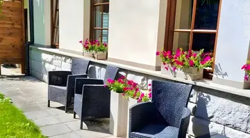 Hotel Murowanica