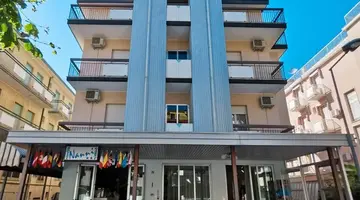 Hotel Nanni Garni