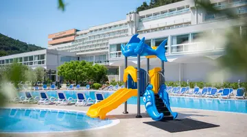 HOTEL NARCIS****