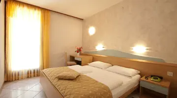 HOTEL NARCIS****