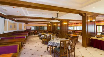 HOTEL NARCIS****