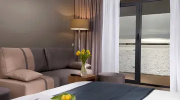 Hotel Navigator