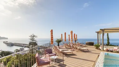 Hotel Next