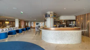 Hotel Next