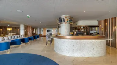 Hotel Next