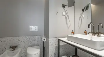 Hotel Next
