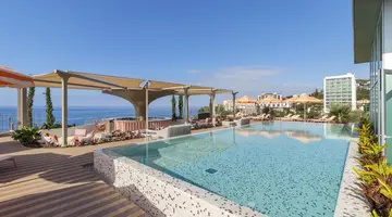 Hotel Next