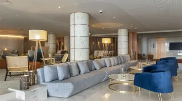 Hotel Next