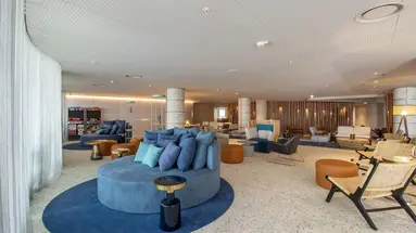 Hotel Next