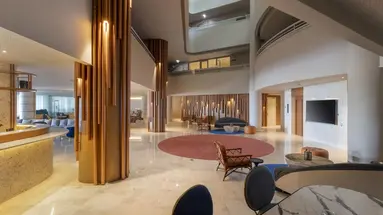 Hotel Next