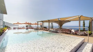 Hotel Next