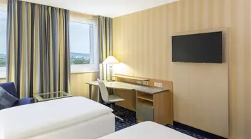Hotel NH Danube City