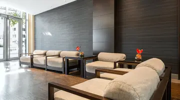 Hotel NH Danube City