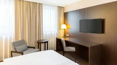 Hotel NH Danube City