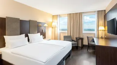 Hotel NH Danube City