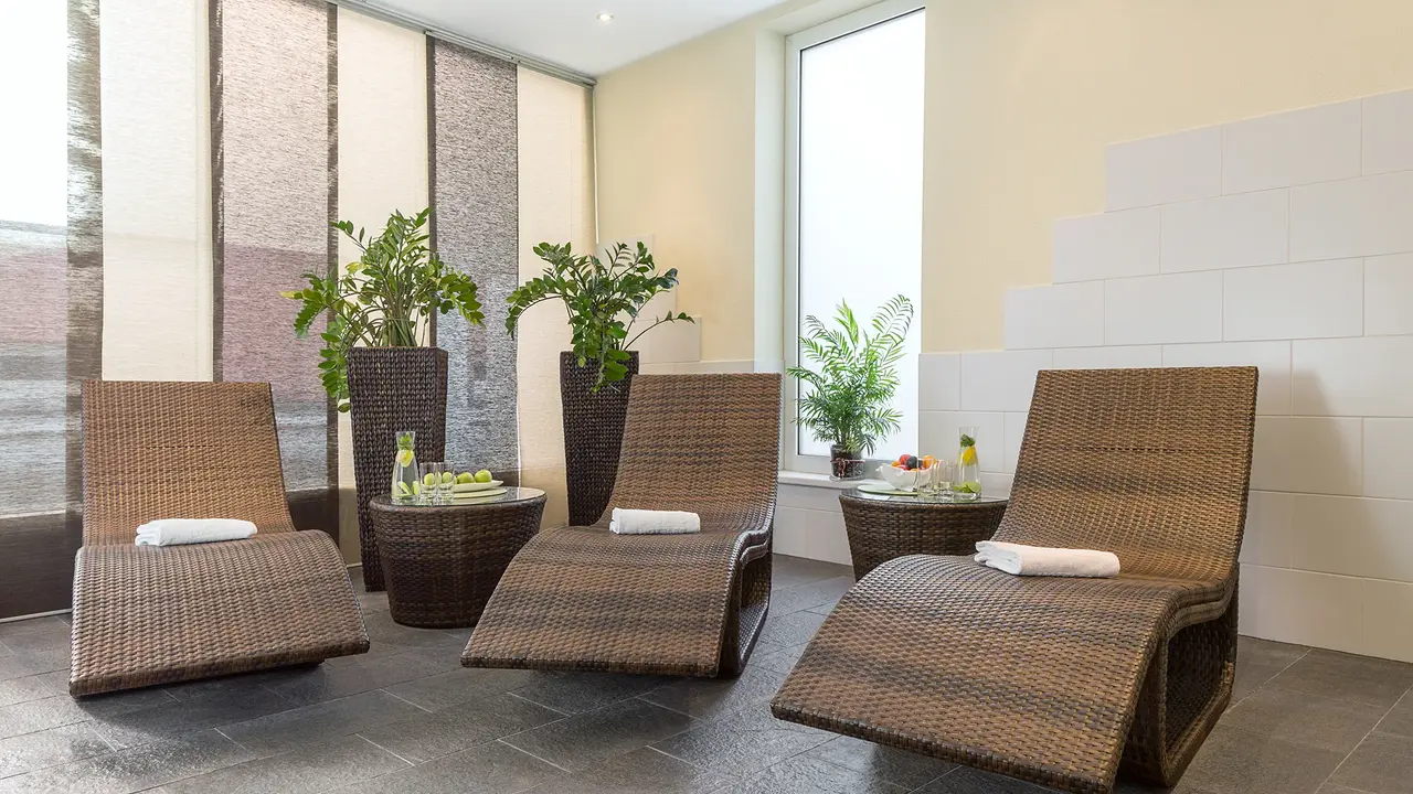Hotel NH Danube City